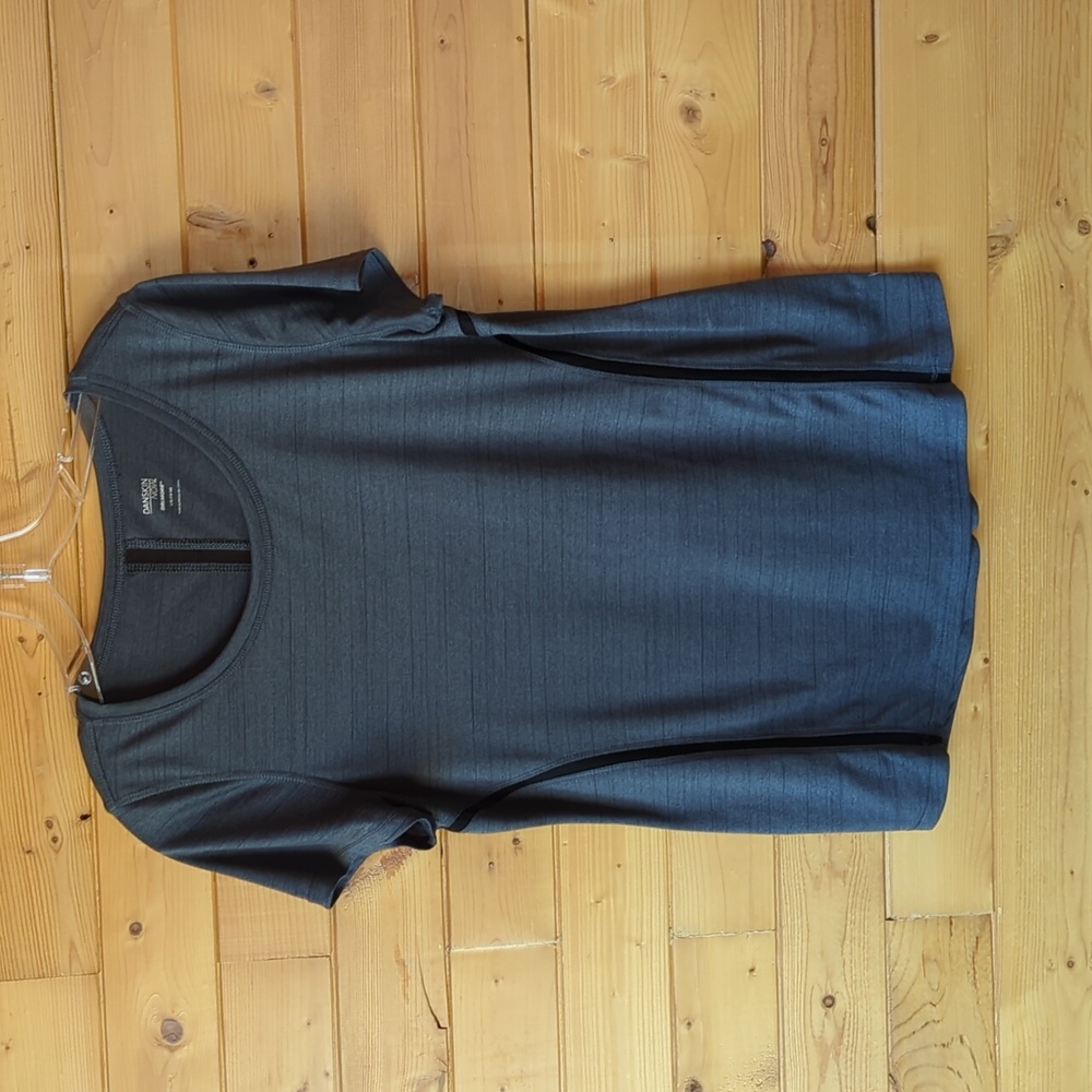 Danskin Now T-shirt